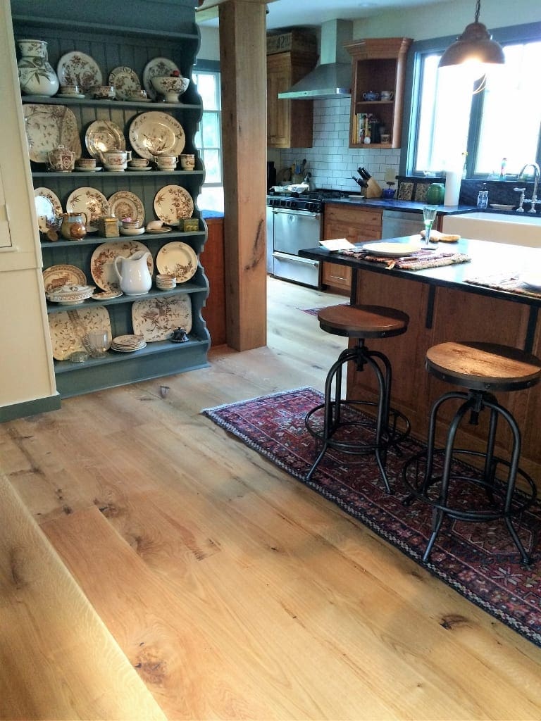 Live sawn natural grade Northern White Oak solid wood flooring with plank widths from 9-14 inches